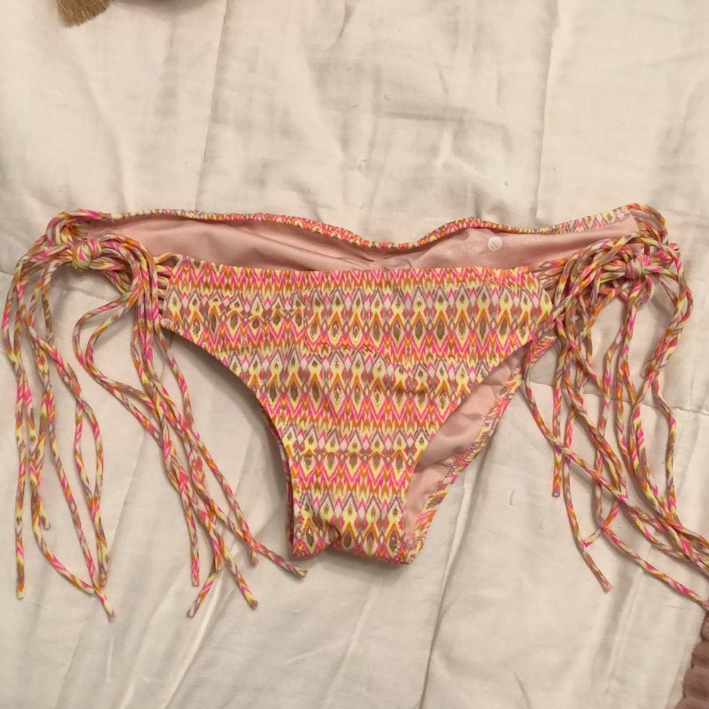 Bathing suit bottoms
